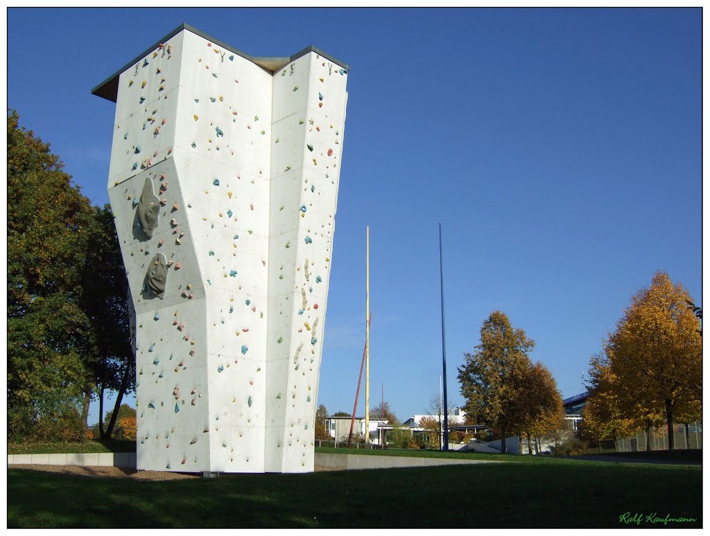 Sport-Institut Uni Stuttgart - Kletterwand by Ralf Kaufmann