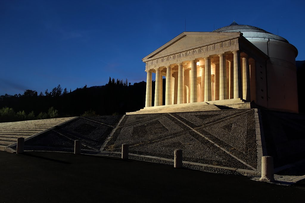 Canova by bernardo.sardano