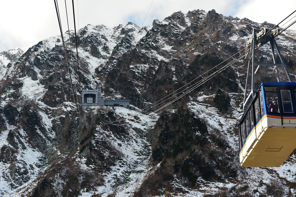 Tateyama Aerial Tramway by tmtmamn