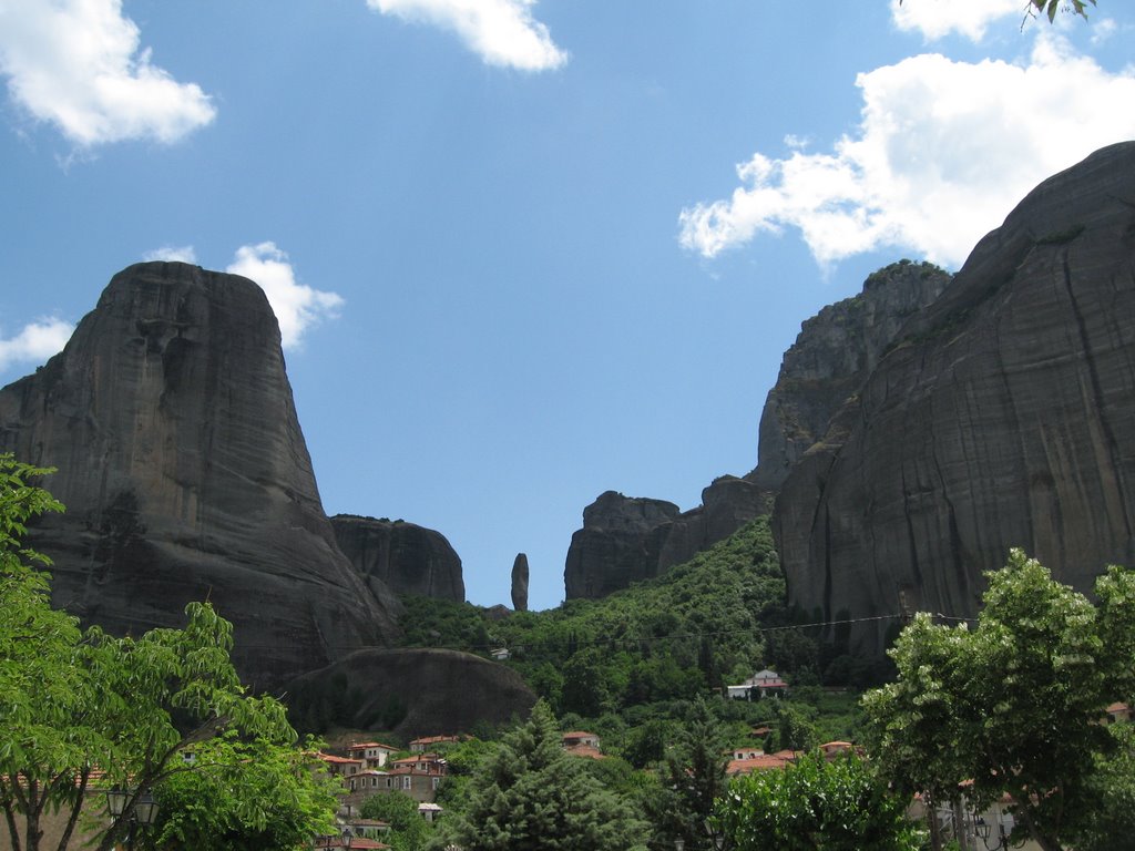 Meteora adrachti by Argyropoulos