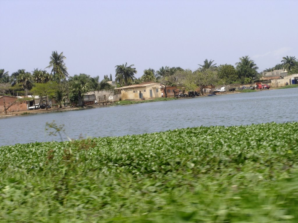 Lagune in Lomé 2007 by A. Agbo