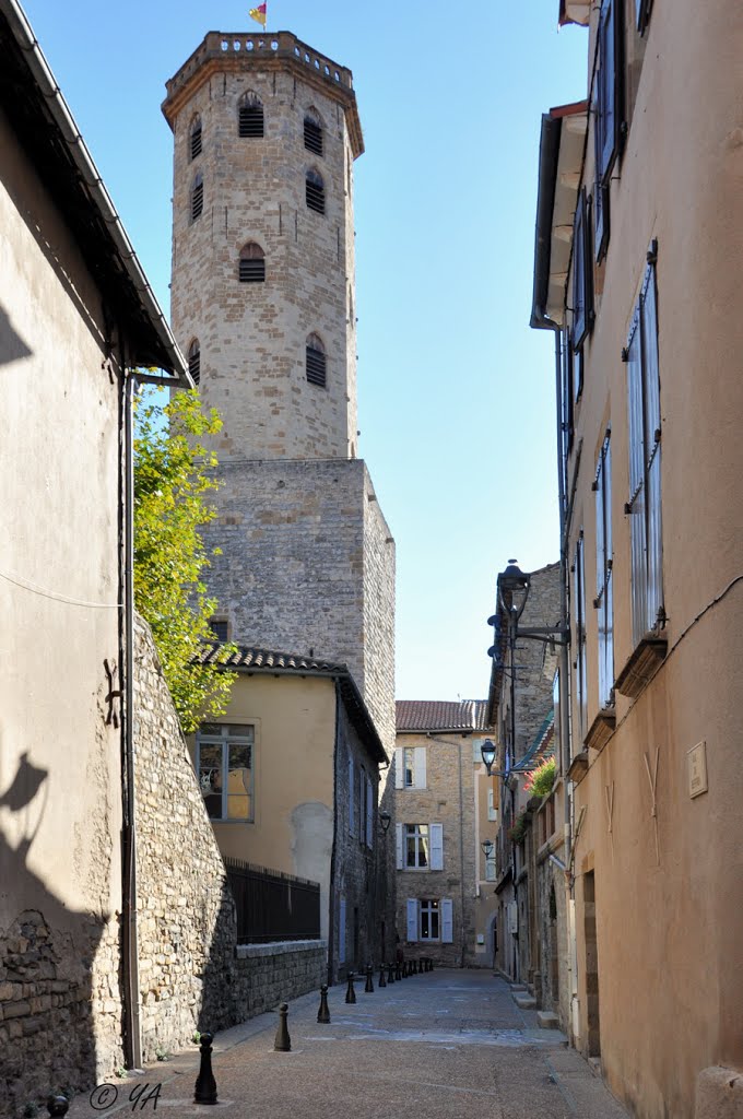 Millau : Le Beffroi 2. by Y. A, Villyssois.