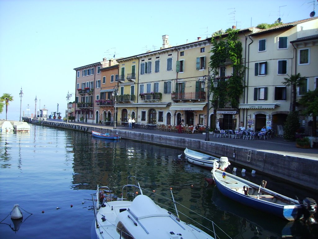 Lazise, Gardasee, Italy by goterei