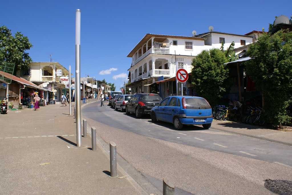 Mayotte_Mamoudzou_Rue-du-Commerce_3 by philippe mathieu