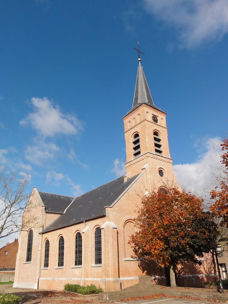 Onze-Lieve-Vrouw Hemelvaartkerk Voortkapel by Pascal Van Acker