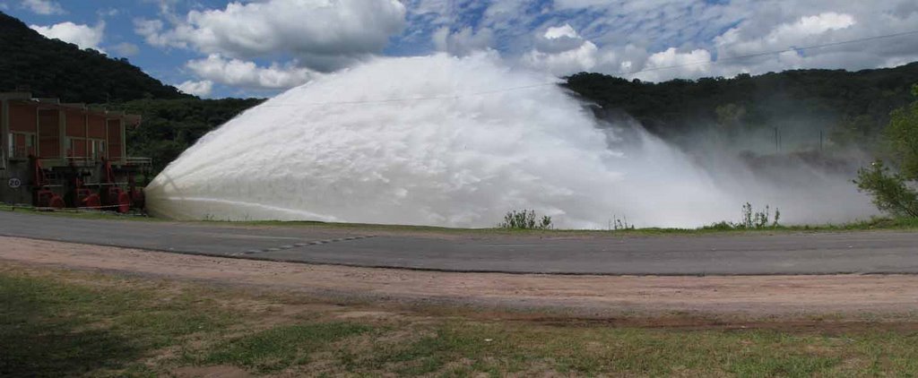 JTA - SALIDA AGUA EL CADILLAL - TUCUMAN by jtarnau