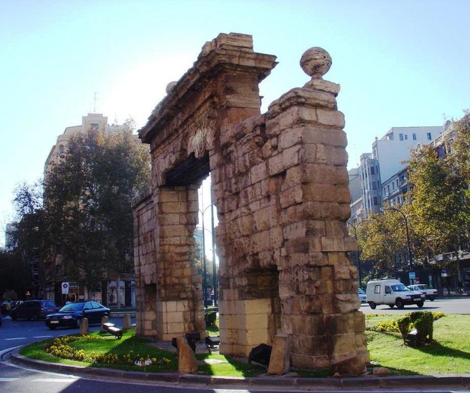 Puerta del Carmen by Juan C. Becerra