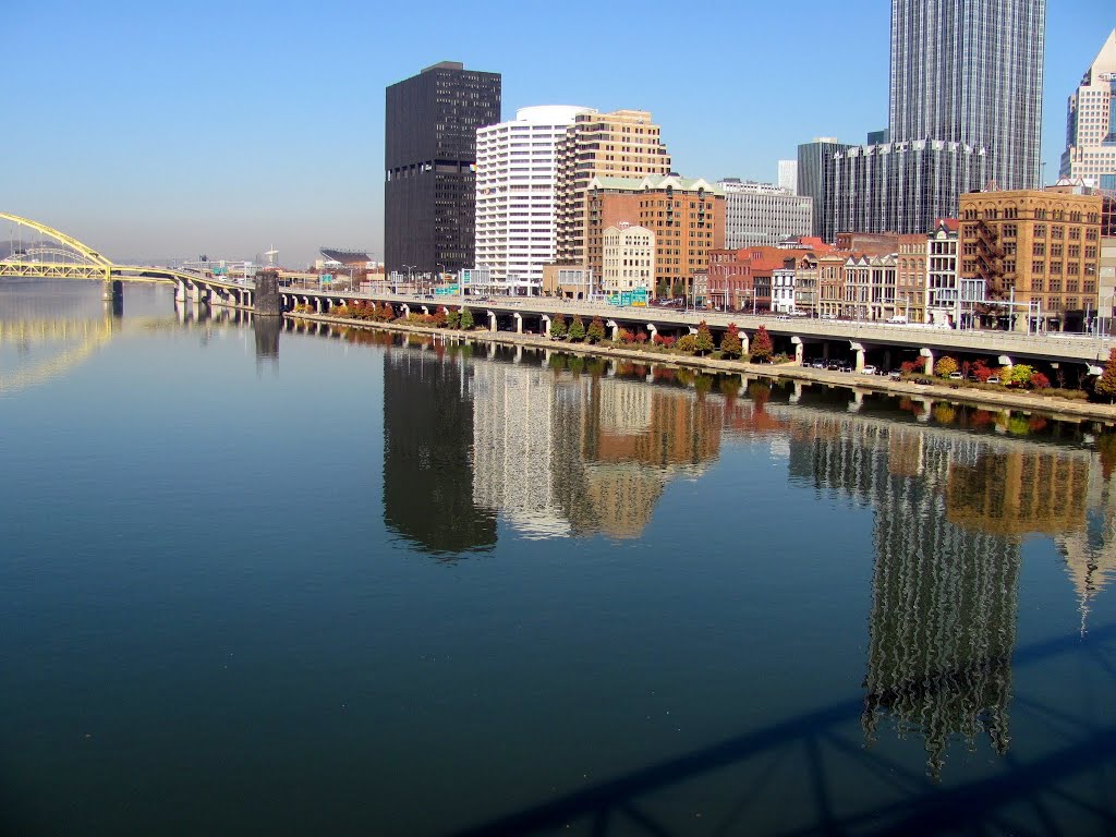 View from Smithfield street bridge by aklyuch