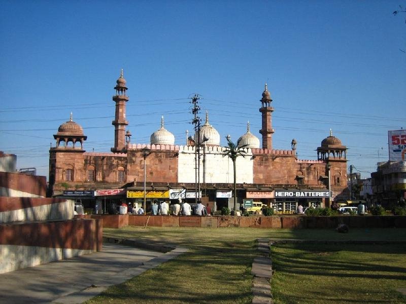 Moti masjid by tariqs