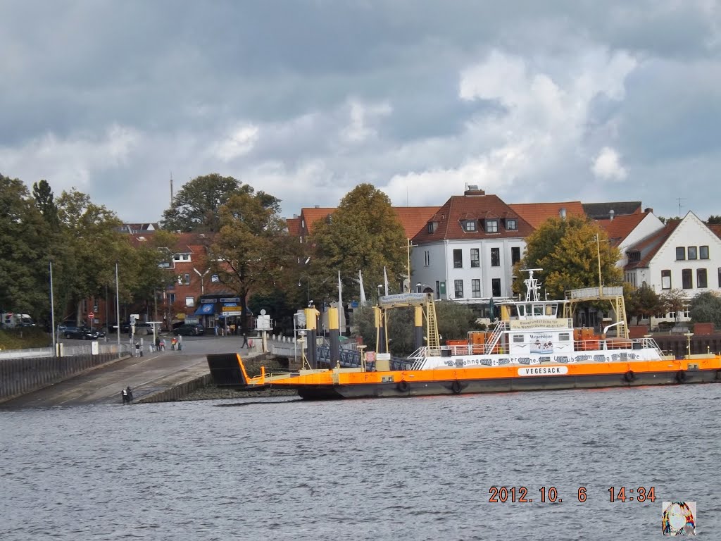 Blick zum Fähranleger in Vegesack by co-koe