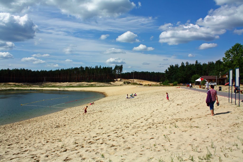 Na plaży by zylaan