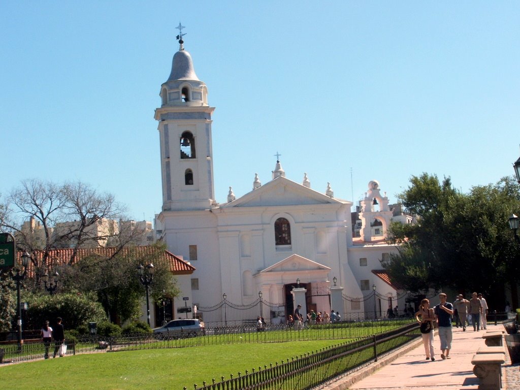 Iglesia by Fernando Lafata