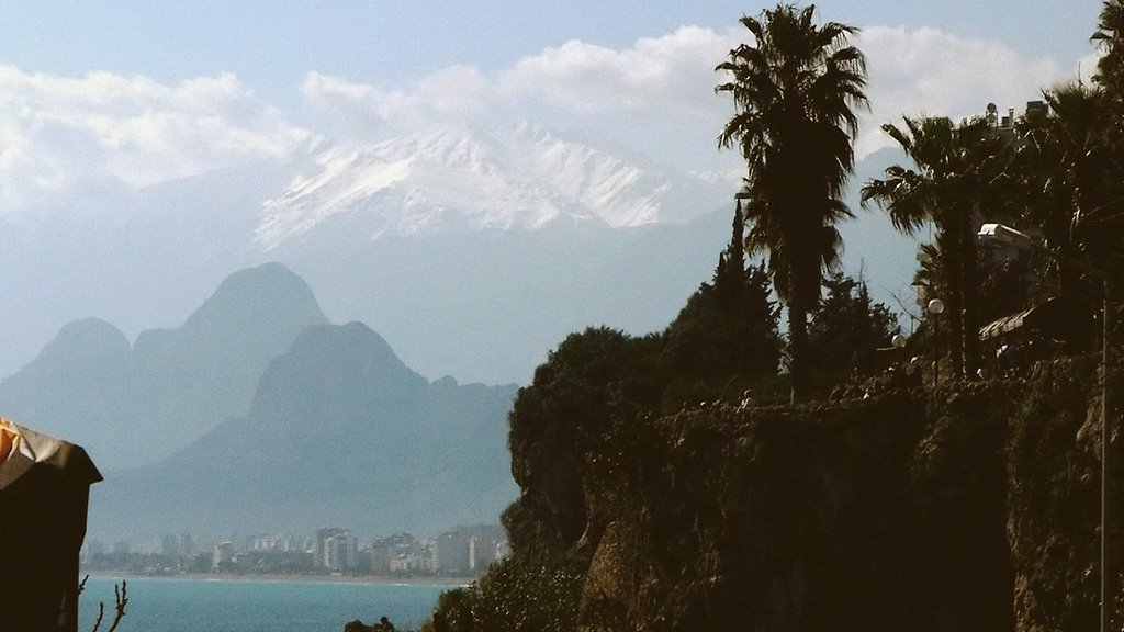 Antalya. Mountins, palms, sea... by mvi