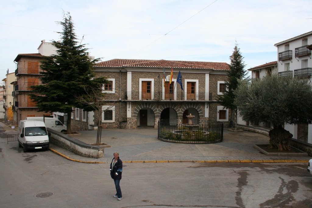 Bejís - Ayuntamiento Bejís by PepeTrueno