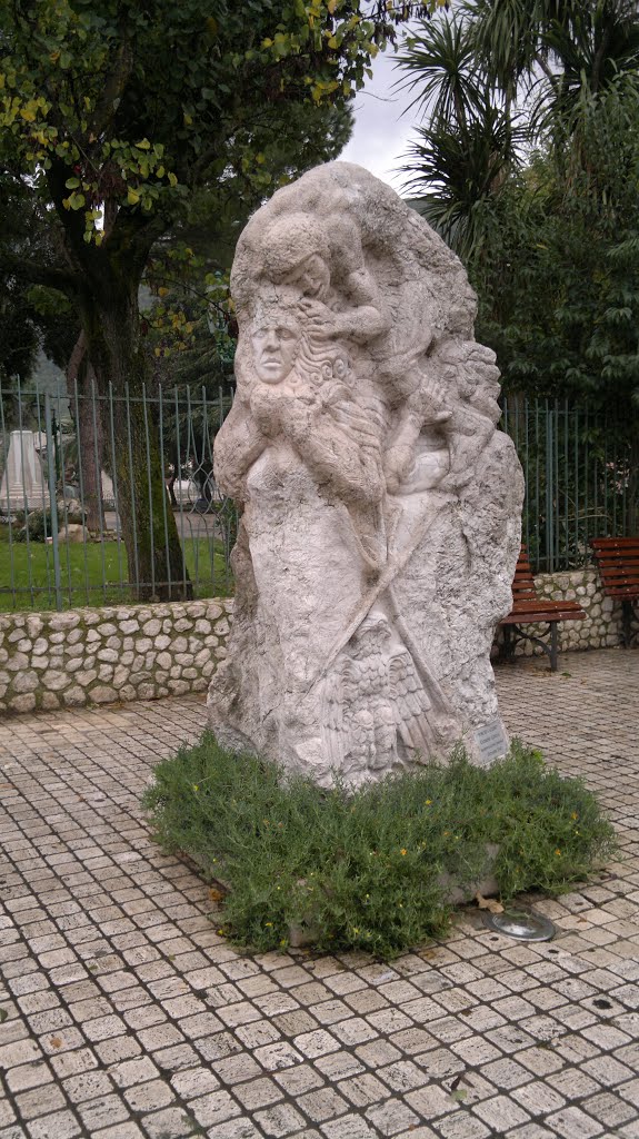 Monumento alle Forche Caudine by Geosergio