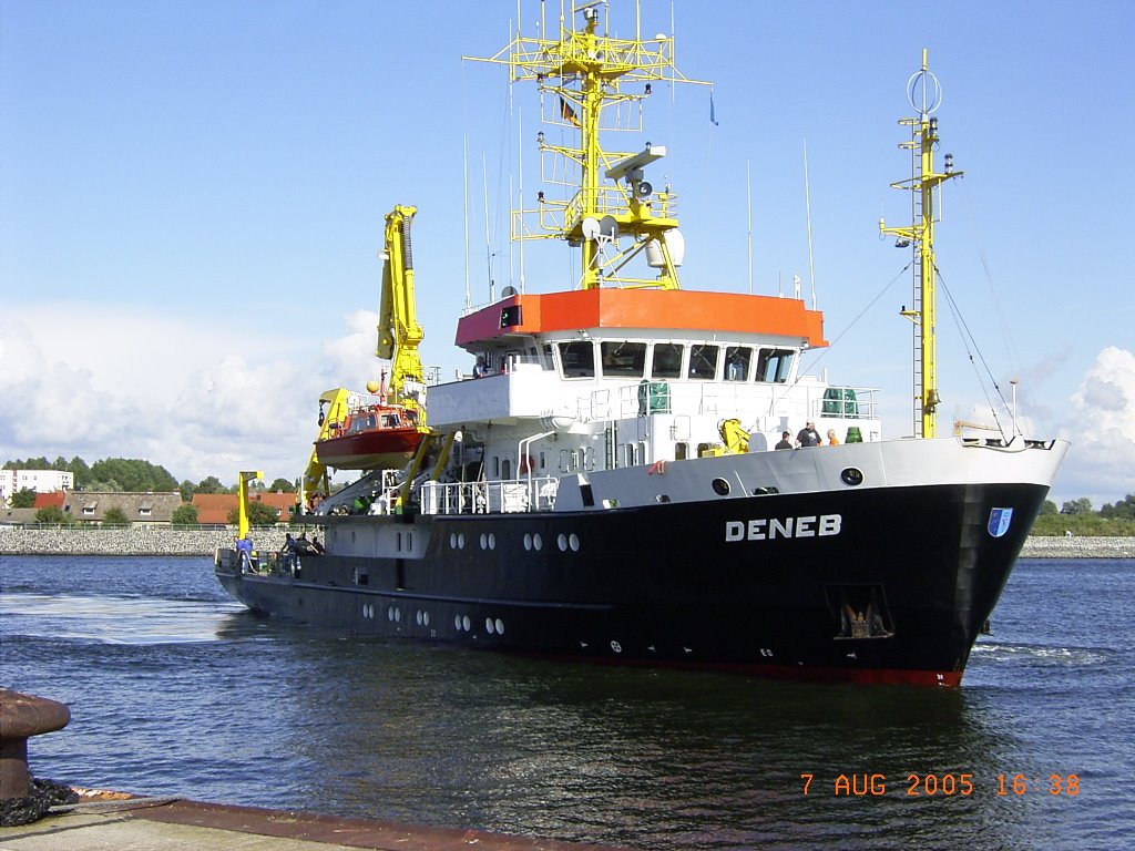 Warnemünde - Deneb by Uli Zett