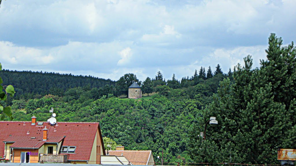 Rotunda sv. Petra a Pavla ve Starém Plzenci z 10. století. by meco1954