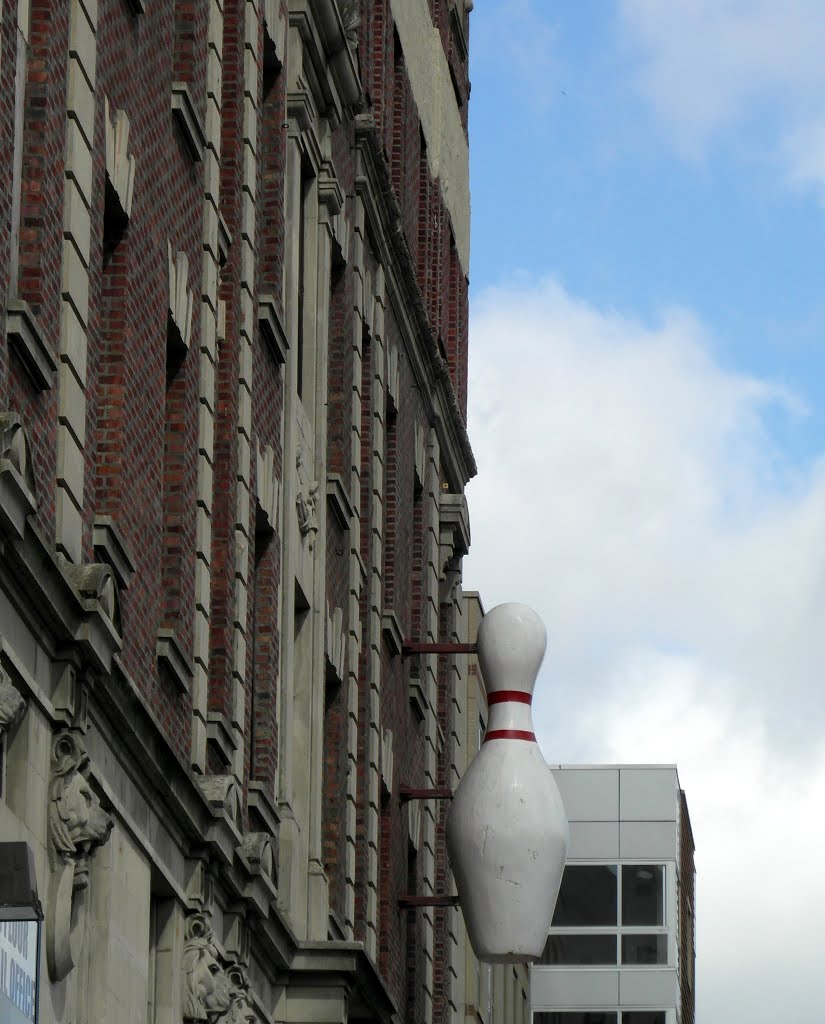 Bowling by Gaelle VDB