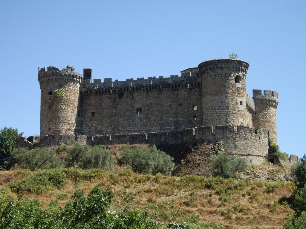 Castillo de Mombeltrán by jorgegetafe