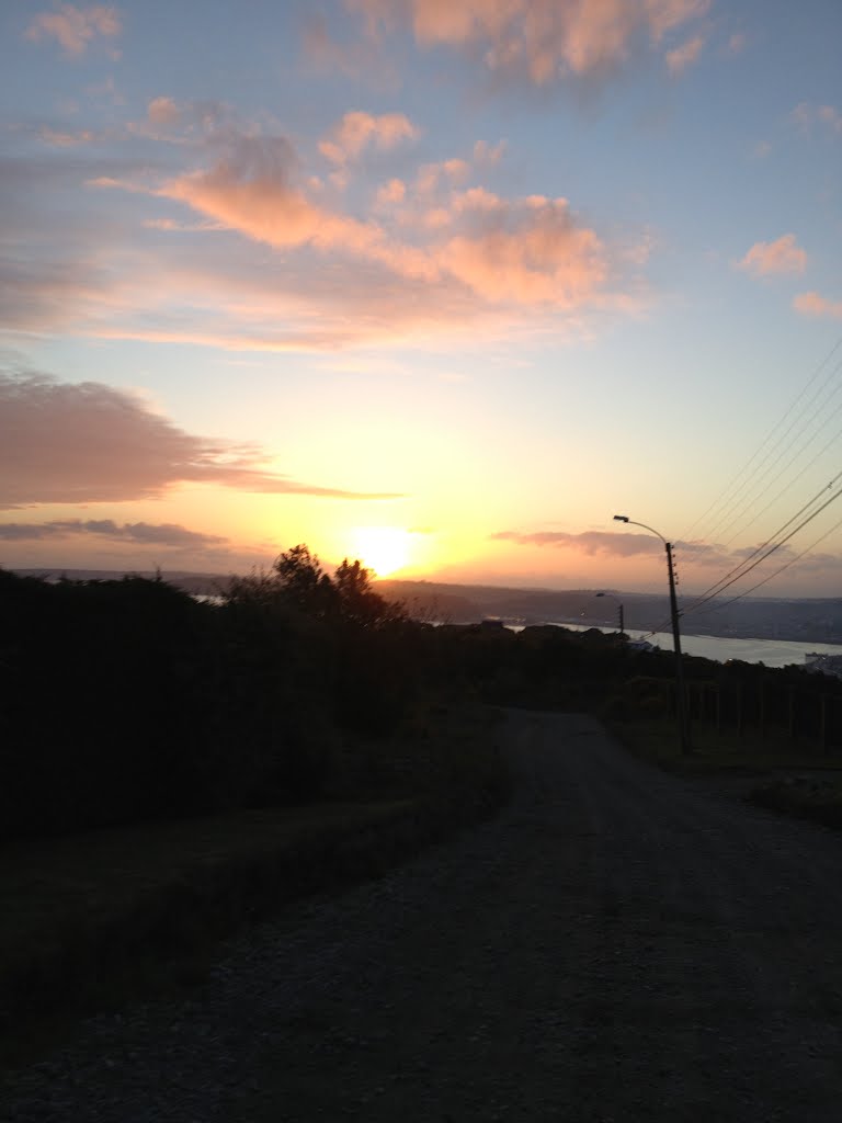 Lomas de Reloncavi Puerto Montt by cfarinamellafe