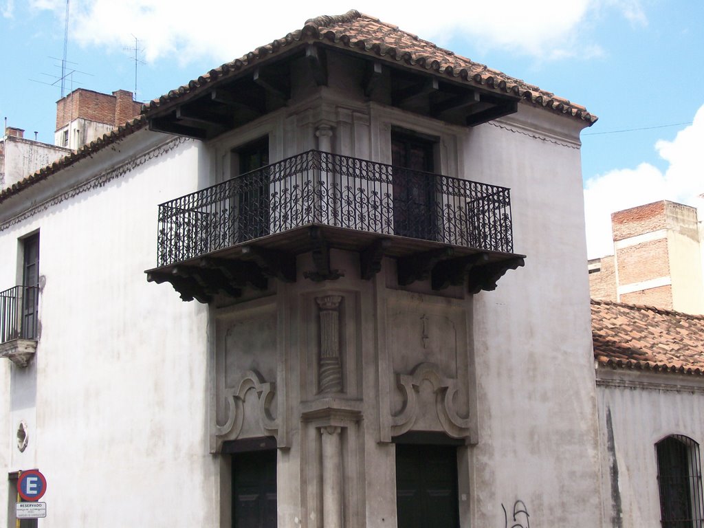 Museo Marques de Sobremonte by Ricardo Ciotti