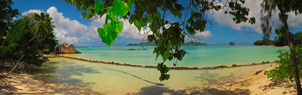 SEY La Digue isl. Anse Union (Praslin ~ Ronde isl.) Panorama by KWOT by KWO Tsoumenis