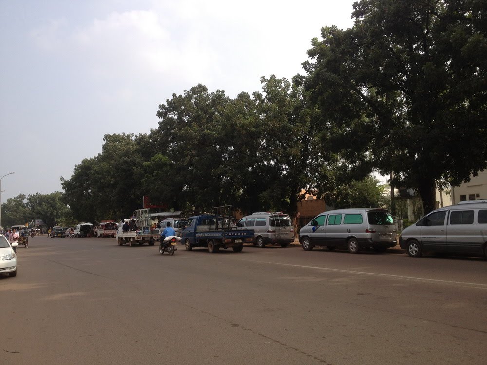 Khua Din Bus,Khouvieng Road,Vientiane,Laos,เวียงจันทน์,ลาว by goodsview