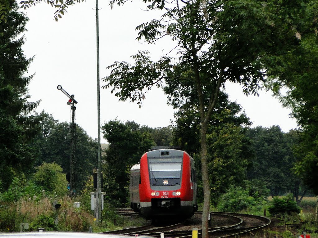 Zugeinfahrt Bahnhof Derneburg by bke