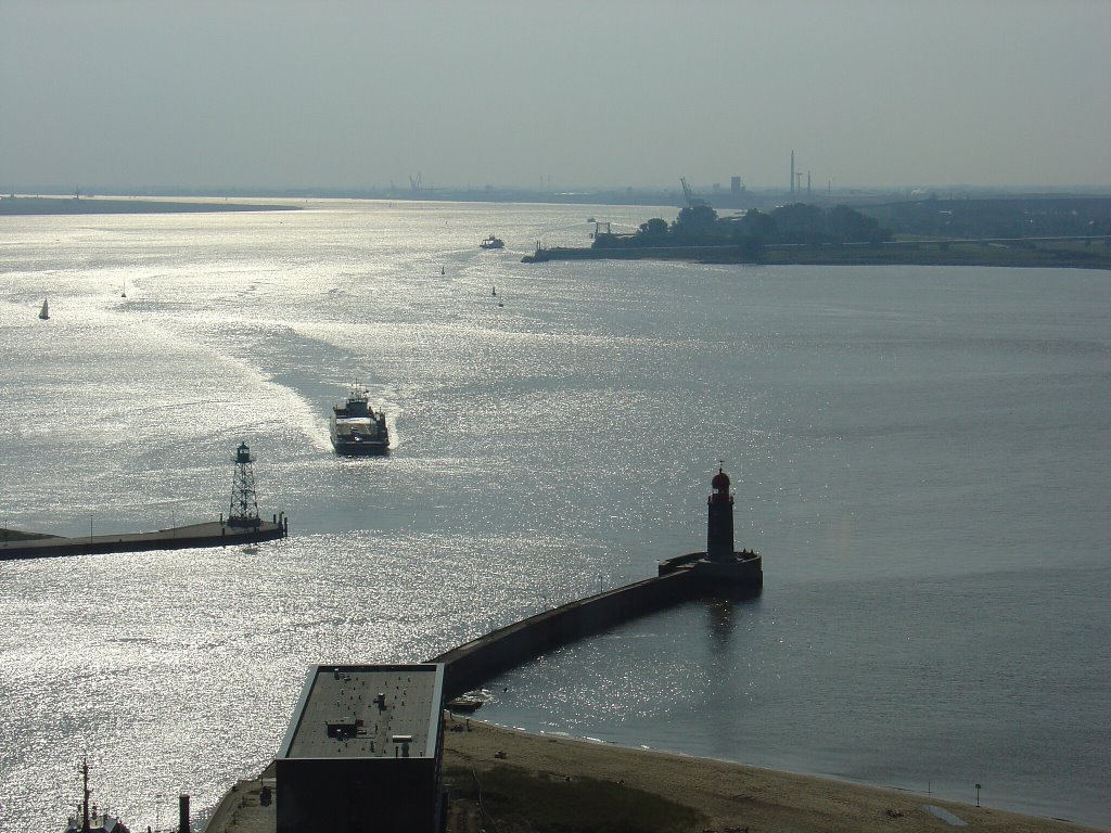 Bremerhaven / sicht Richtung Nordenham by Läser Andreas