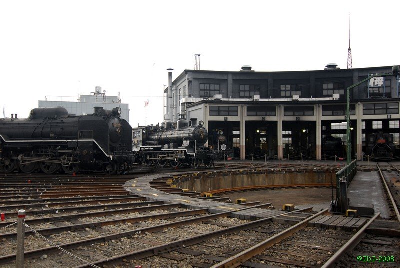 Umekoji Steam Locomotive Museum by kaynjj