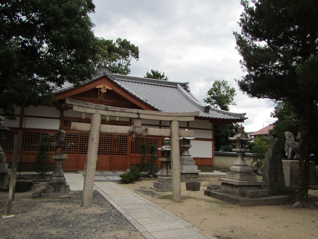 春日神社 by mariemon