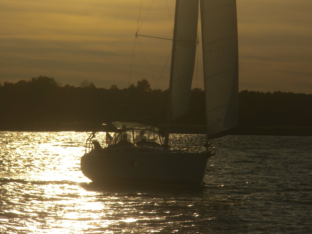 Sailing on the Tred Avon near Oxford, MD by neil.gilmour