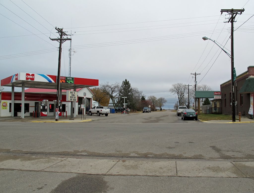 Cenex Gas Station - Villard, Minnesota by bobpittman_ca