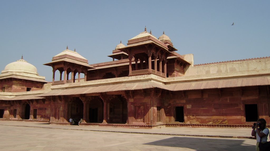 Fatehpur Sikri by Fredy Thomas