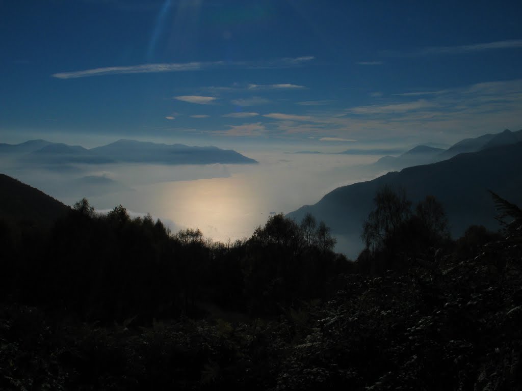 Lago Maggiore versante italiano by Bruno Conti Rossini