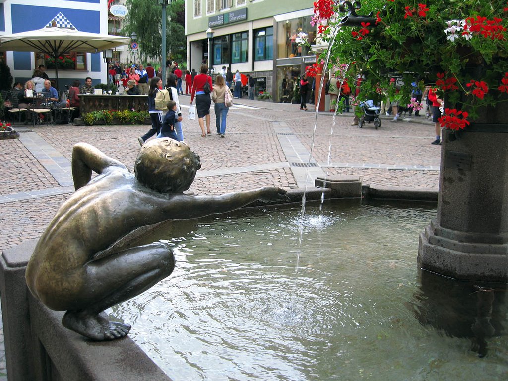 Antoniusplatz - Piazza S. Antonio by Karl Demetz