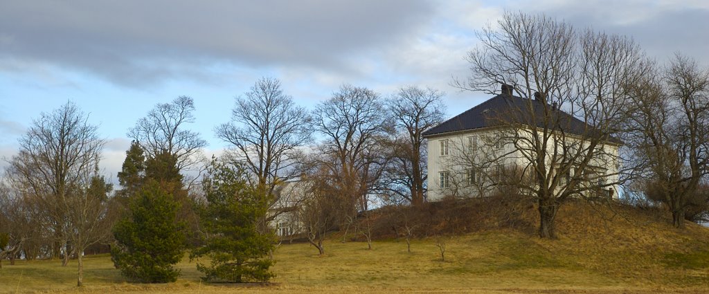 Farmhouse by Roger Arctander