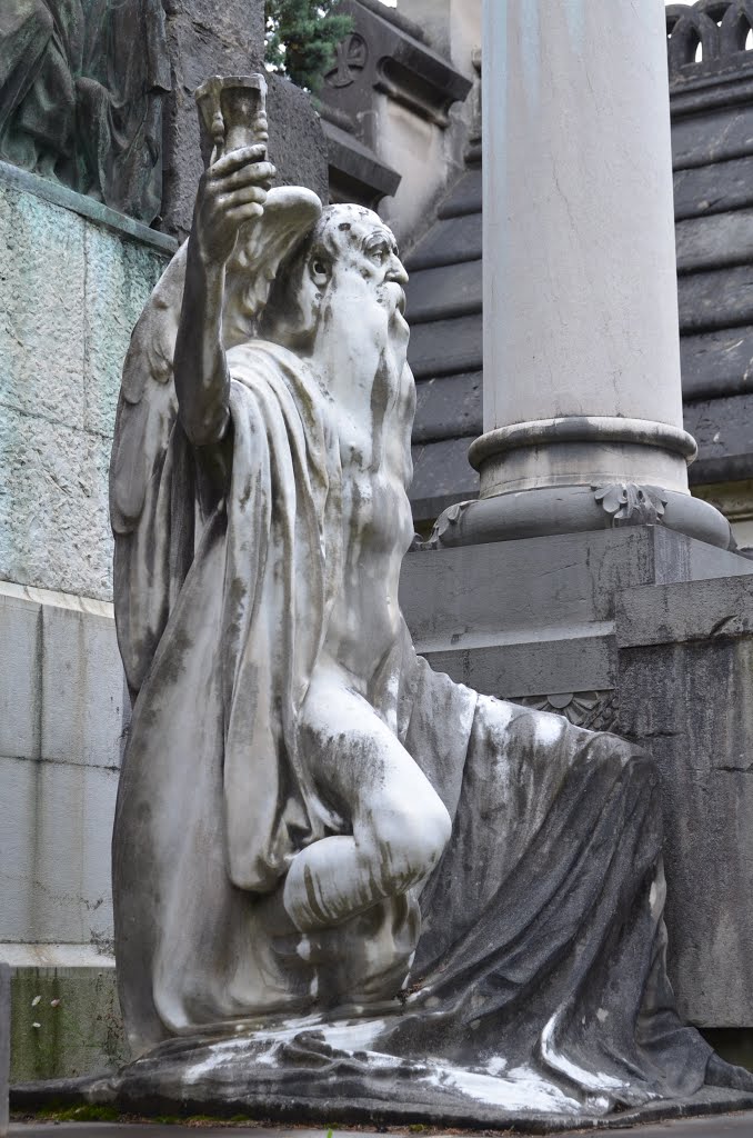 Bilbao / Bilbo cemetery by Renatorius (Reno)