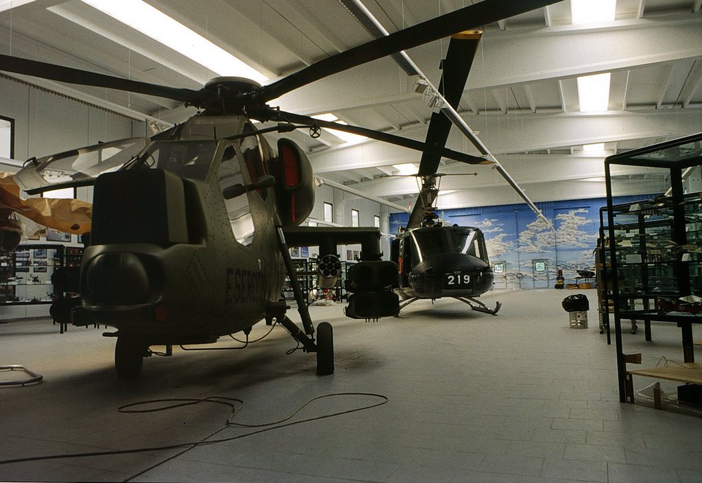 Museo l'Aeroplano, interno, Comignago, settembre 1993 by Marco Ferrari