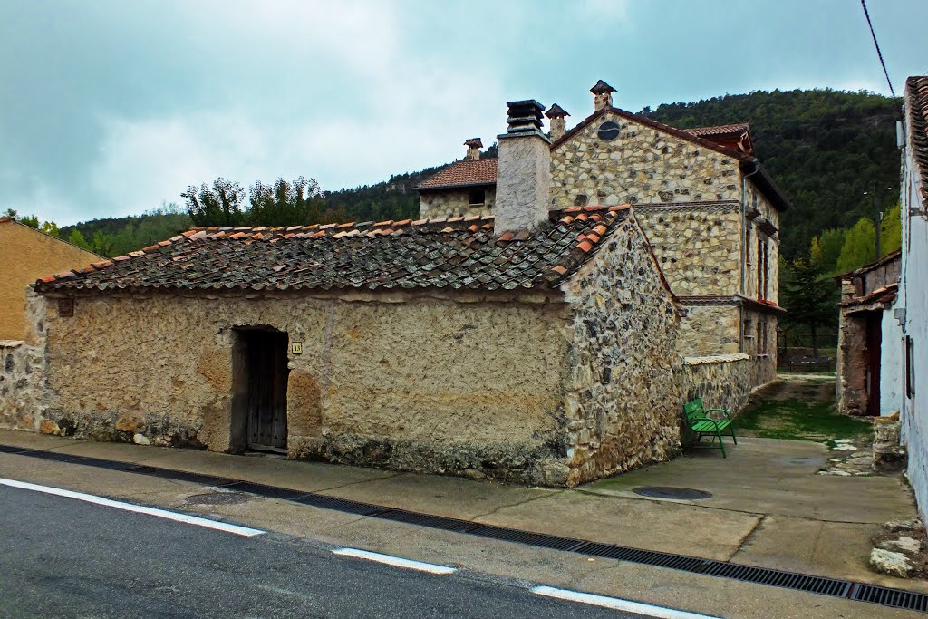 Vieja herrería. Pajares de Pedraza. Segovia. by Valentín Enrique