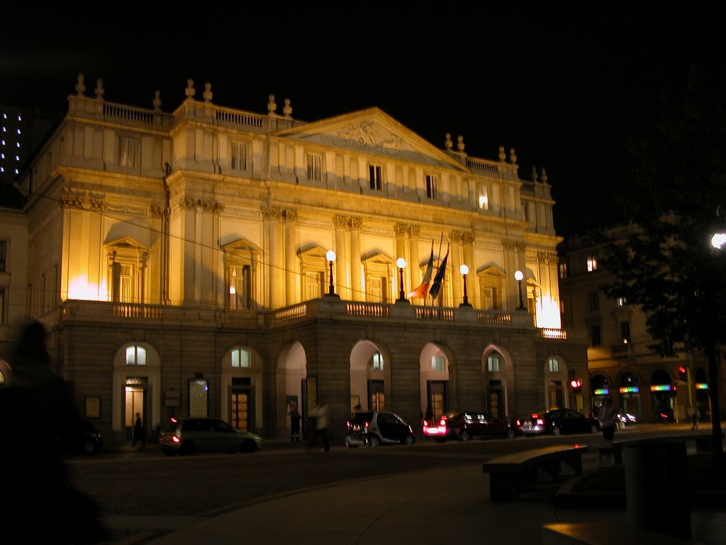 La Scala by Luis R. Santos Garcí…