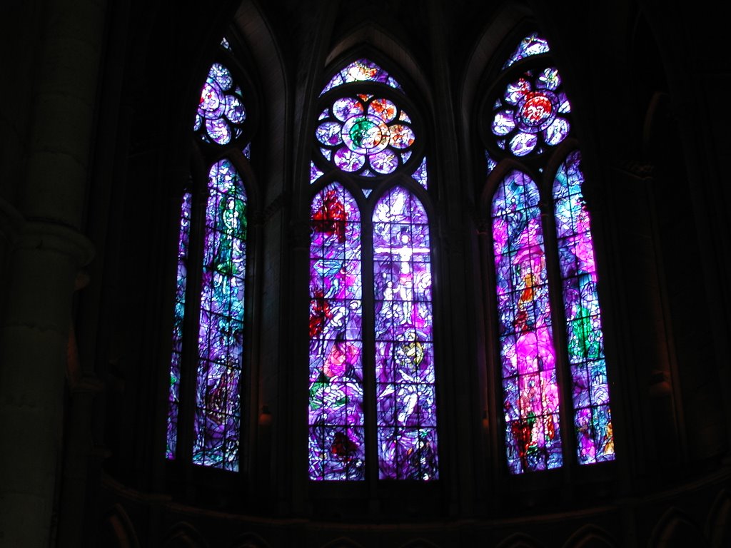 Reims, cathédrale, Chagall by Dan Schroeder