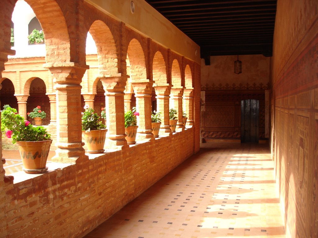 Patio del monasterio de la Rabida by Jose Angel Ordoñez