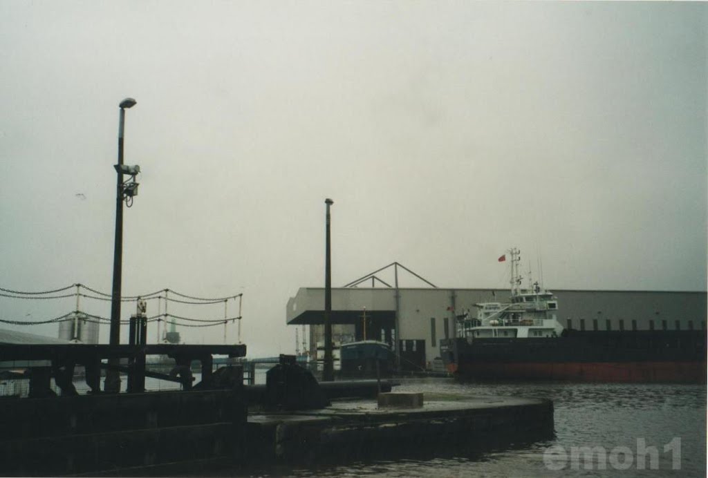 LEAVING GOOLE DOCK by emoh1