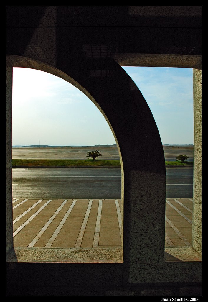 Aeropuerto de Luxor by jfsal