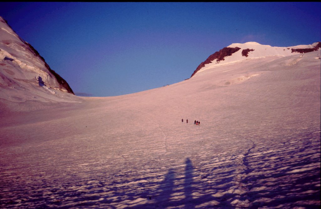 Trekking to Jungfraujoch by Phil Hassler