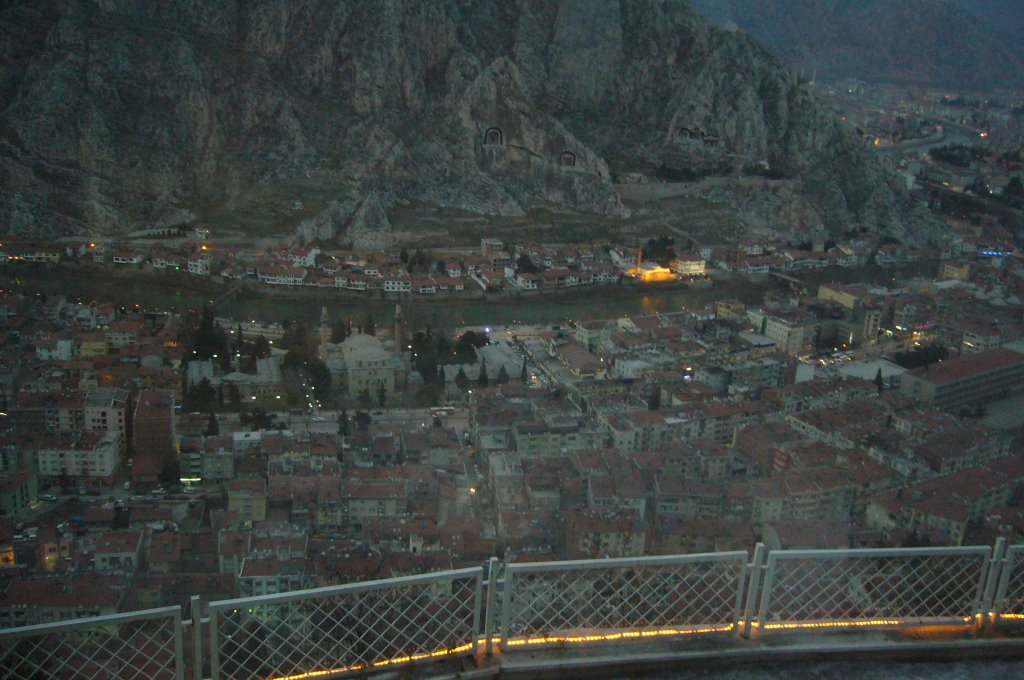 Kaya Restoran'dan Amasya'ya Doğru by Yasin TEKİN