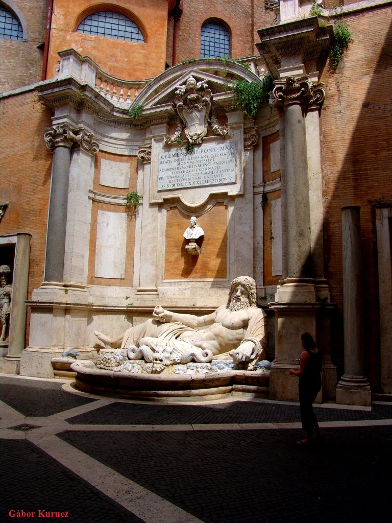 Fountain - Capitolium (Roma, Italy - 2005) by Gábor Kurucz