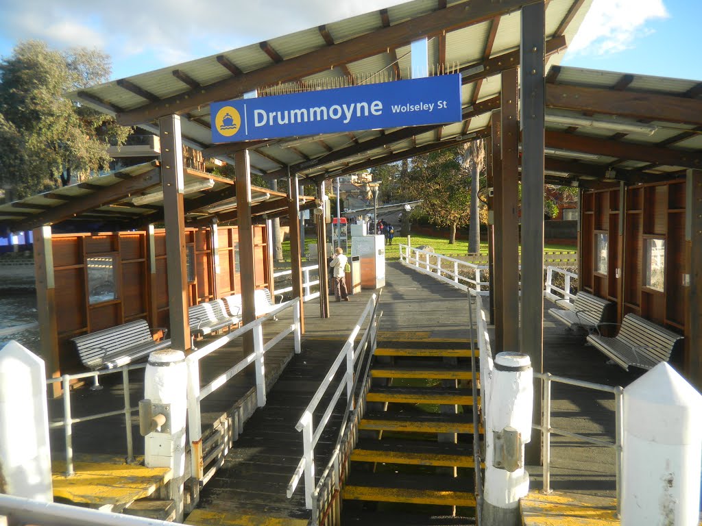 Drummoyne, ferry wharf by SwissTrips