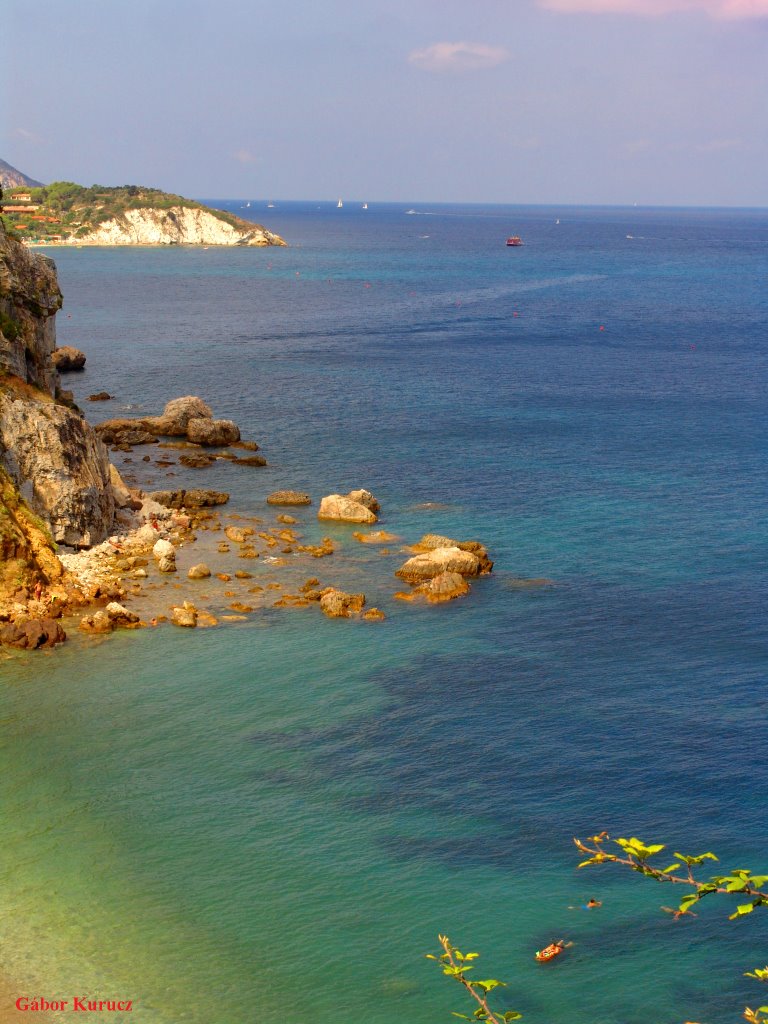 Coast - Elba Isl. (Italy, 2005) by Gábor Kurucz